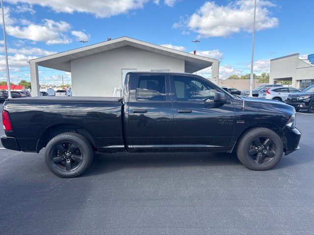 Used 2018 RAM 1500 Express w/ Black Ram 1500 Express Group AWD/4WD image 11