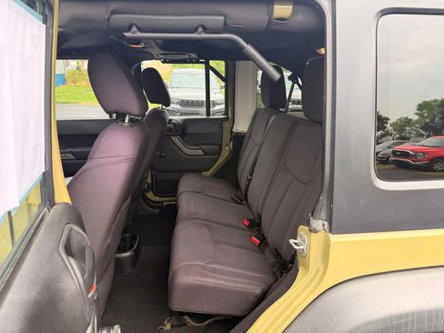 Used 2013 Jeep Wrangler Unlimited Sport AWD/4WD image 14