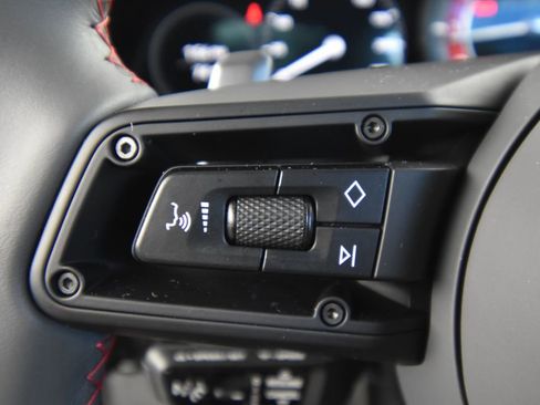 Used 2022 Porsche 911 Turbo S image 31