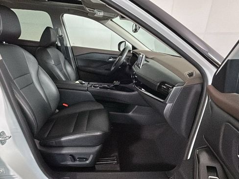 Used 2023 Nissan Rogue SL AWD/4WD image 35