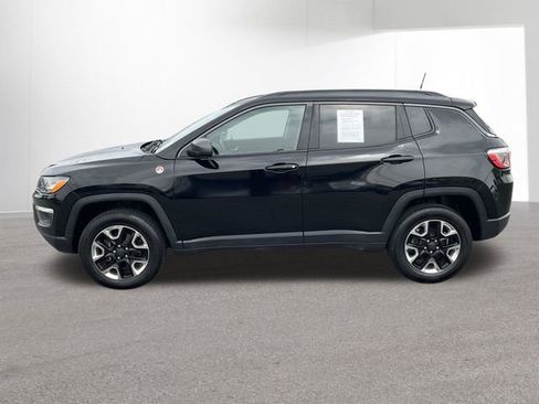 Used 2017 Jeep Compass Trailhawk w/ Leather Interior Group AWD/4WD image 4