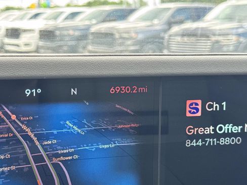 Used 2025 Lincoln Nautilus Reserve image 27