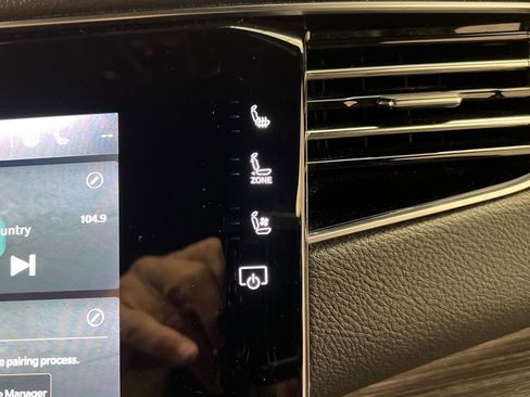 Used 2024 Jeep Wagoneer L Series II image 59