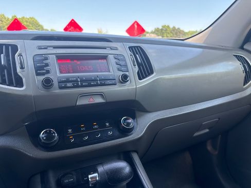 Used 2016 Kia Sportage LX FWD image 14