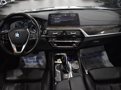 Used 2018 BMW 530e xDrive AWD/4WD image 24