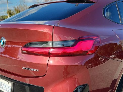 Used 2022 BMW X4 xDrive30i w/ M Sport Package 2 image 7