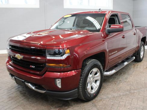 Used 2017 Chevrolet Silverado 1500 LT w/ All Star Edition image 3