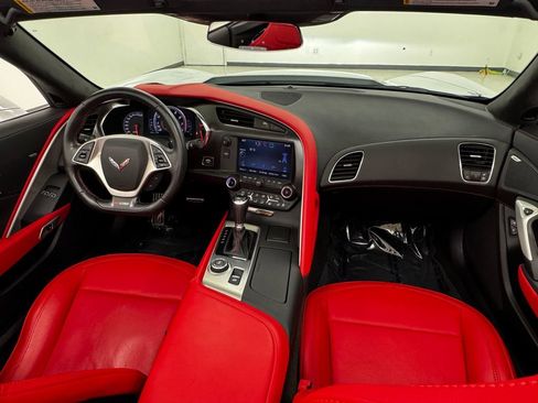 Used 2015 Chevrolet Corvette Z06 w/ 3LZ Preferred Equipment Group image 23