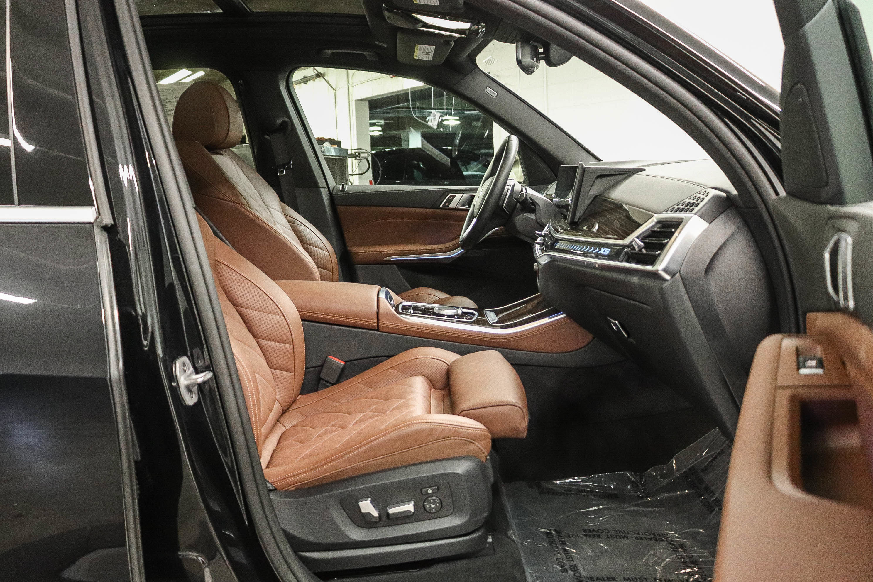 Certified 2024 BMW X5 xDrive50e AWD/4WD image 16