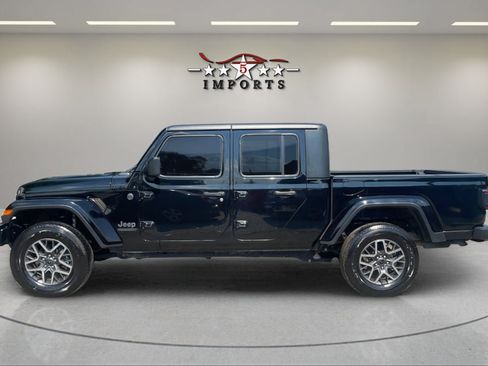 Used 2021 Jeep Gladiator Sport w/ Quick Order Package 24Q 80Th AWD/4WD image 2