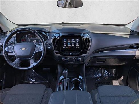 Used 2020 Chevrolet Traverse LT FWD image 20