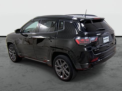 Used 2025 Jeep Compass Limited w/ High Altitude Package AWD/4WD image 2