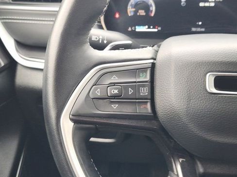 Used 2022 Jeep Grand Cherokee L Altitude image 29