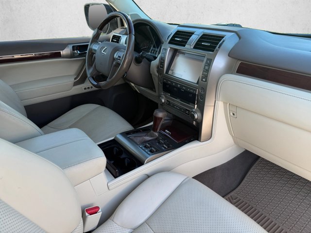 Used 2016 Lexus GX 460 Luxury AWD/4WD image 25