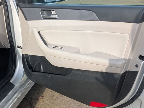 Used 2018 Hyundai Sonata SEL image 32