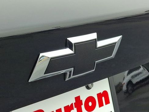 New 2026 Chevrolet Trax RS w/ Sunroof Package image 17