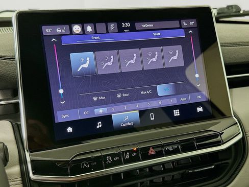 Certified 2023 Jeep Compass Limited image 24