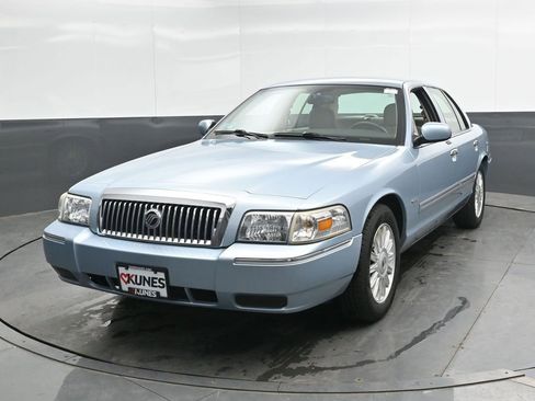 Used 2009 Mercury Grand Marquis LS RWD image 6