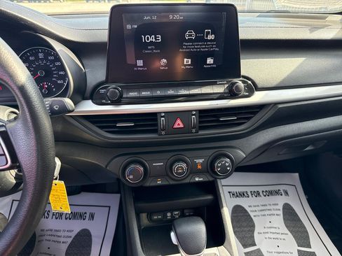 Used 2021 Kia Forte LXS FWD image 33