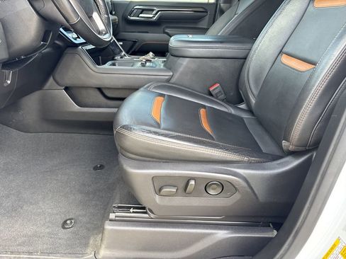 Used 2024 GMC Sierra 2500 AT4 w/ AT4 Premium Plus Package image 14