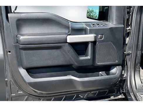 Used 2019 Ford F150 Lariat w/ Equipment Group 502A Luxury AWD/4WD image 21