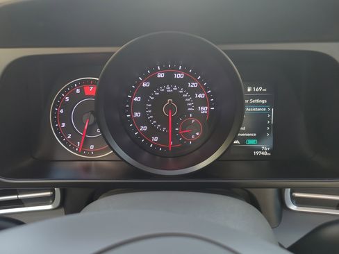 Used 2023 Hyundai Elantra SEL w/ Cargo Package image 25