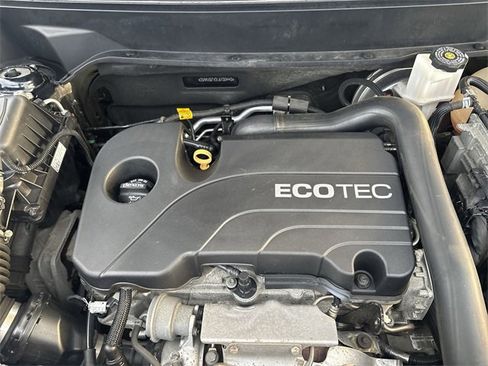 Used 2020 Chevrolet Equinox LS w/ LS Convenience Package image 31