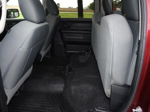 Used 2016 RAM 1500 Express AWD/4WD image 19
