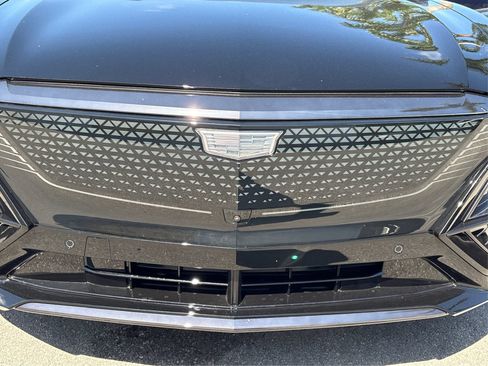 New 2026 Cadillac Lyriq Sport AWD/4WD image 12