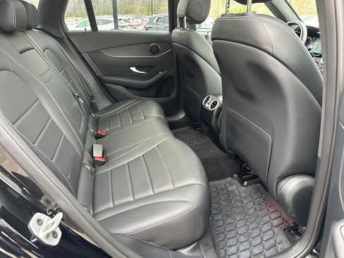Certified 2022 Mercedes-Benz GLC 300 4MATIC w/ Premium Package Lite image 33