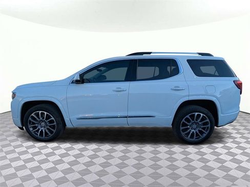 Used 2023 GMC Acadia Denali w/ Denali Technology Package image 6