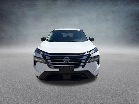 Used 2024 Nissan Rogue S image 14