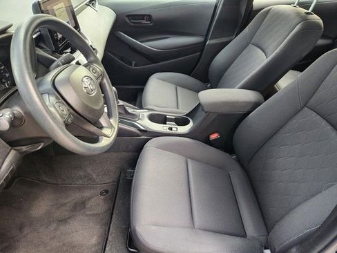 Used 2023 Toyota Corolla LE image 4