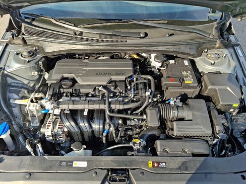 Certified 2025 Hyundai Elantra Sport FWD image 28