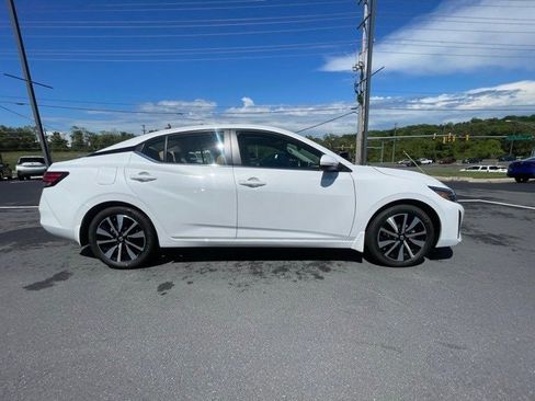 New 2025 Nissan Sentra SV w/ SV Premium Package image 4