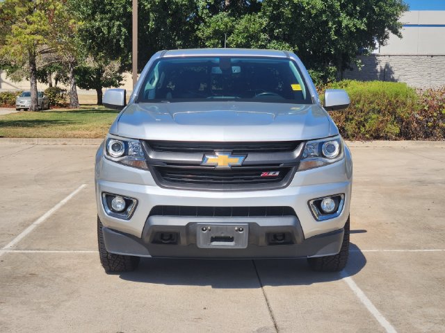 Used 2017 Chevrolet Colorado Z71 AWD/4WD image 2