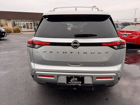 Used 2024 Nissan Pathfinder Platinum w/ Cargo Package image 4