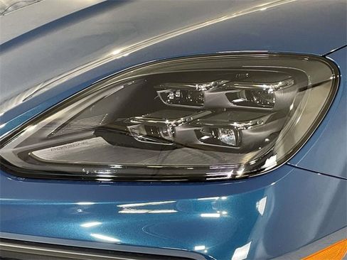 New 2026 Porsche Cayenne S image 11