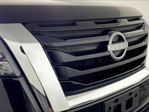 Certified 2024 Nissan Pathfinder SV image 38