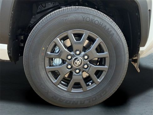 New 2026 Toyota 4Runner SR5 image 9