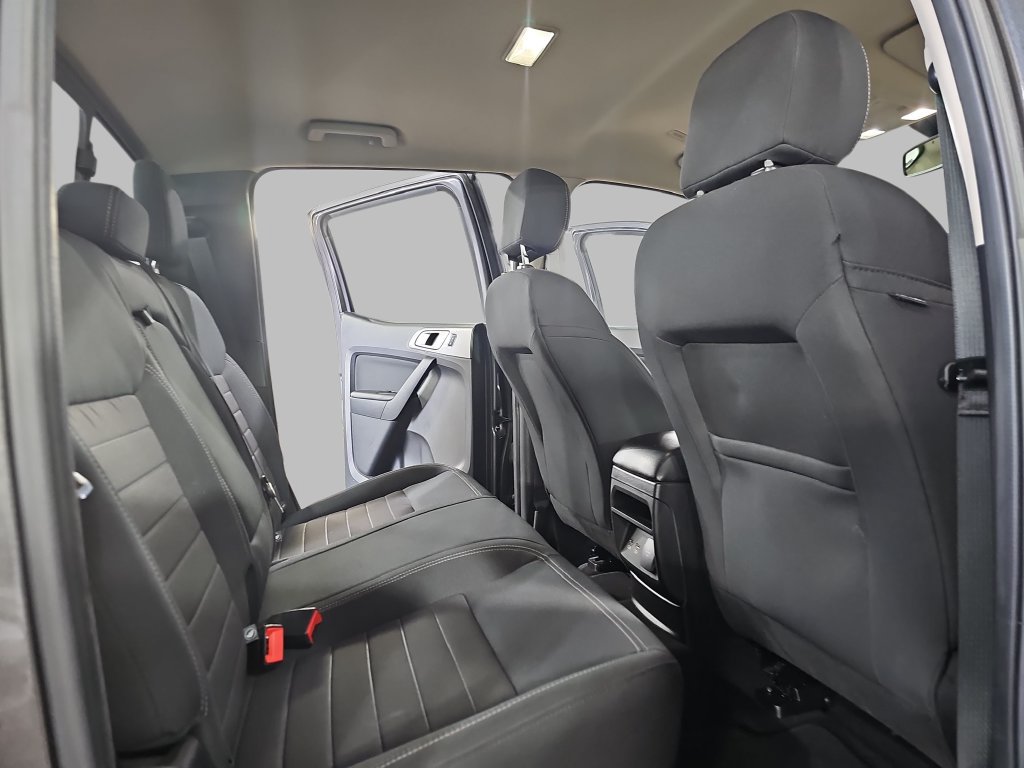 Used 2019 Ford Ranger XLT w/ Equipment Group 302A Luxury AWD/4WD image 14