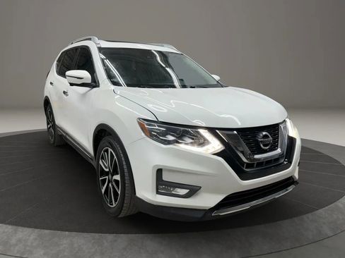 Used 2019 Nissan Rogue SL w/ Premium Package FWD image 4