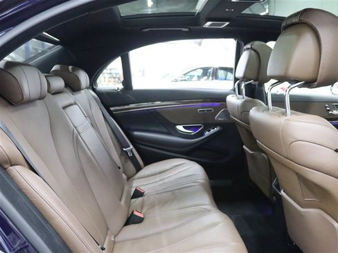 Used 2015 Mercedes-Benz S 550 4MATIC Sedan image 22