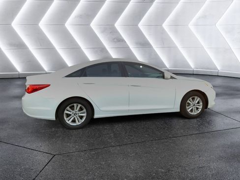 Used 2013 Hyundai Sonata GLS image 4