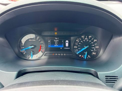 Used 2017 Ford Explorer XLT AWD/4WD image 16