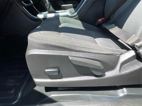 Used 2022 Chevrolet Colorado LT w/ Fleet Safety Package AWD/4WD image 20