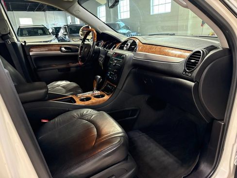 Used 2012 Buick Enclave Leather FWD image 38
