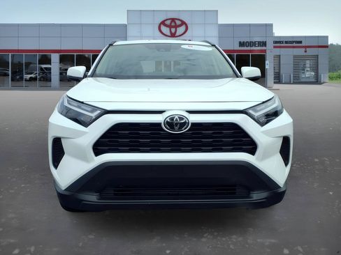 Certified 2025 Toyota RAV4 XLE w/ Convenience Package FWD image 11