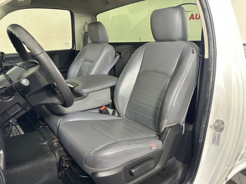 Used 2016 RAM 3500 Tradesman image 38