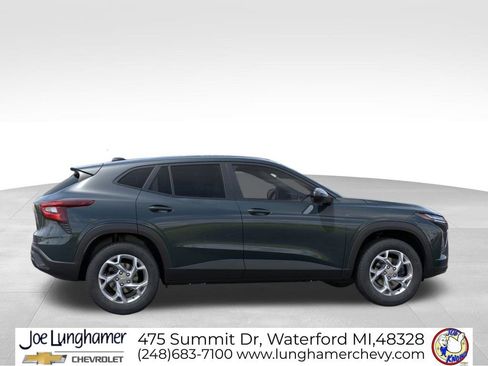 New 2026 Chevrolet Trax LS w/ LS Convenience Package image 5